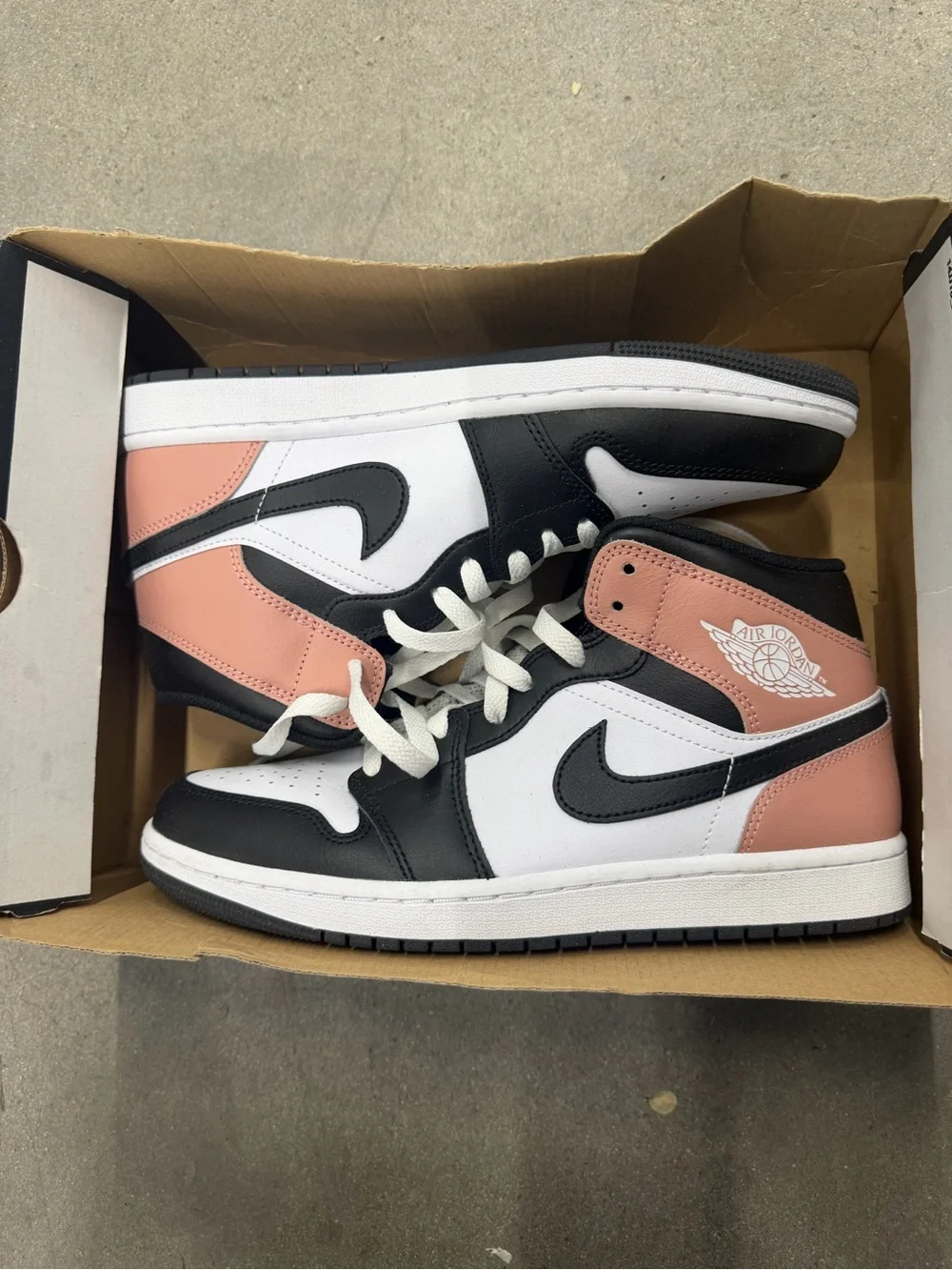 Jordan Air Jordan 1 Mid Rust, Black & White M9.5 W11